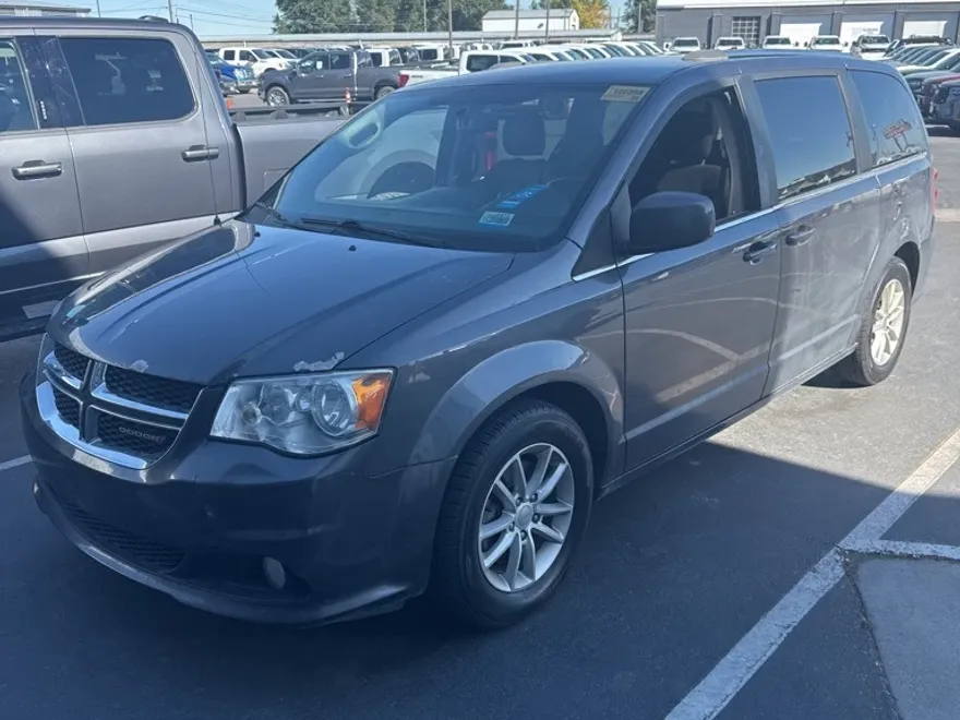 2018 Dodge Grand Caravan SXT photo 1