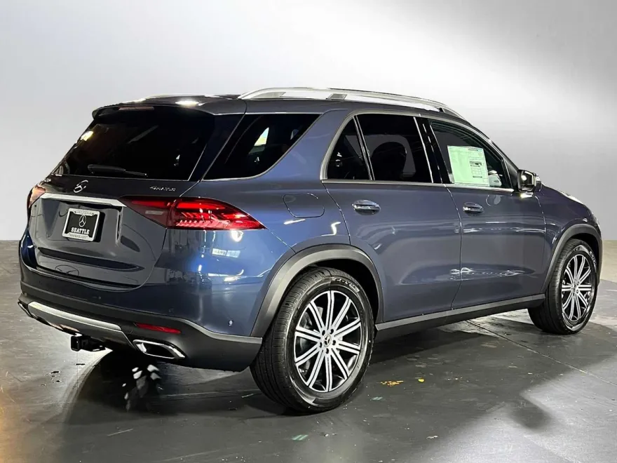 2025 Mercedes Benz GLE 450 4MATIC photo 1
