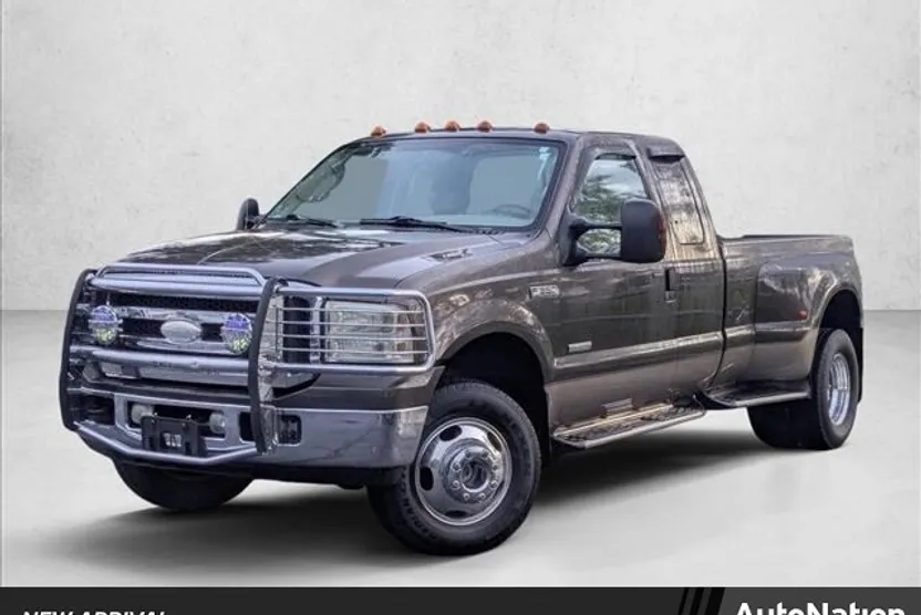 2005 Ford F-350 Lariat photo 1