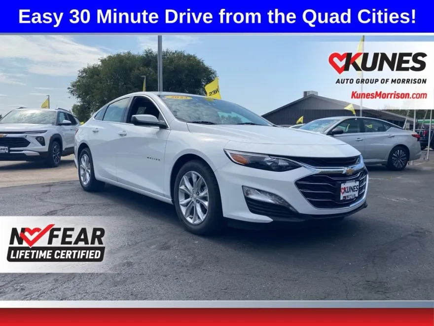 2023 Chevrolet Malibu 1LT photo 1