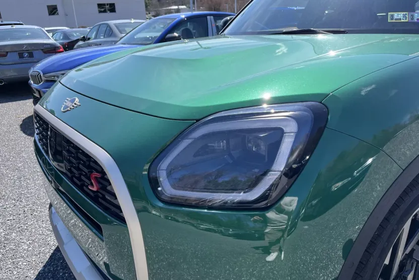2025 Mini Cooper S ALL4 photo 1
