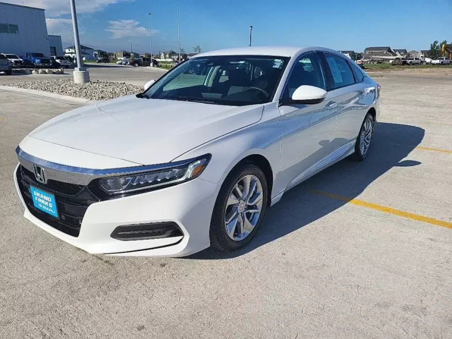 2019 Honda Accord LX 1.5T photo 1
