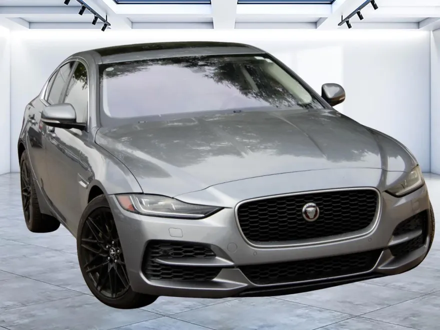 2020 Jaguar XE S photo 1