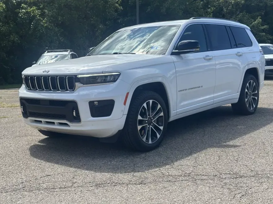 2021 Jeep Grand Cherokee Overland photo 1