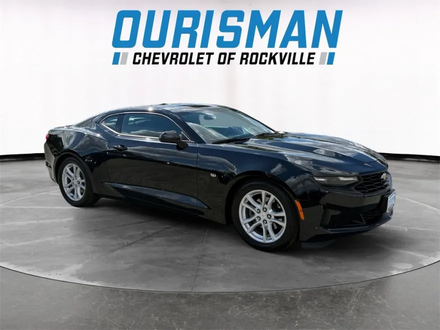 2022 Chevrolet Camaro 1LS photo 1