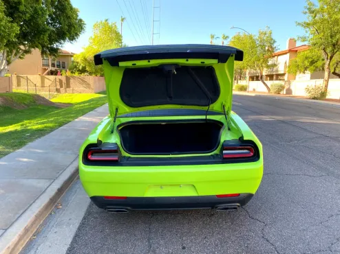 2023 Dodge Challenger R/T photo 4