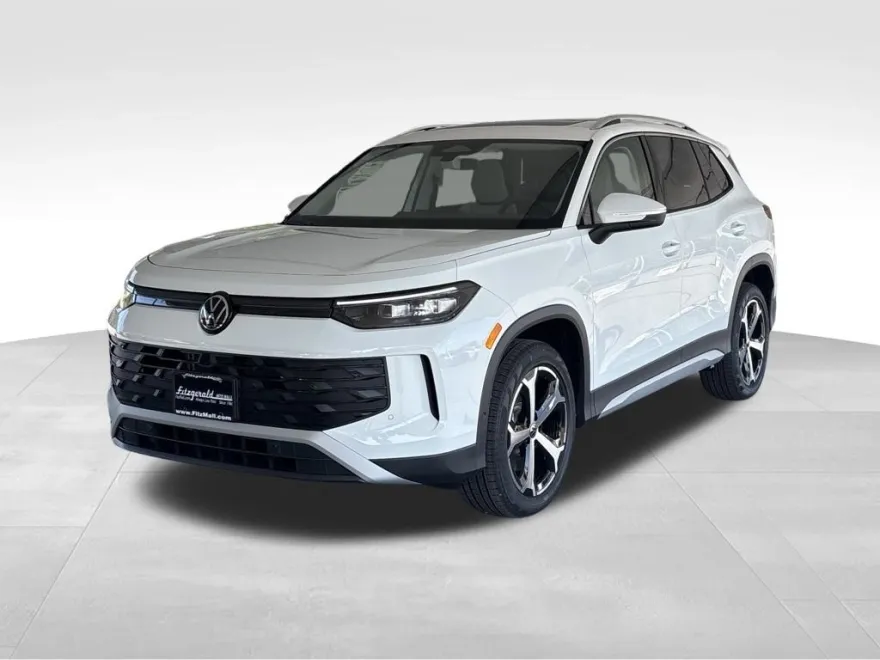 2025 Volkswagen Tiguan SE photo 1