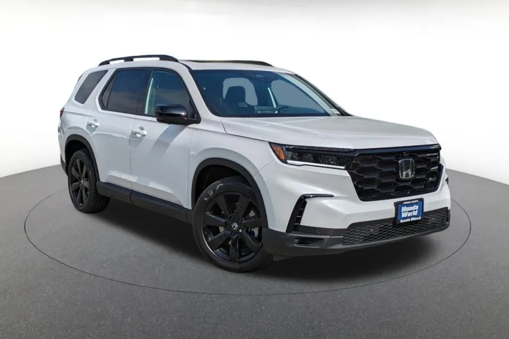 2025 Honda Pilot Black Edition photo 1