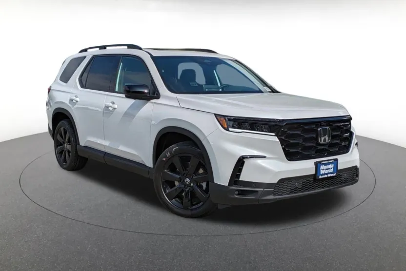 2025 Honda Pilot Black Edition photo 1
