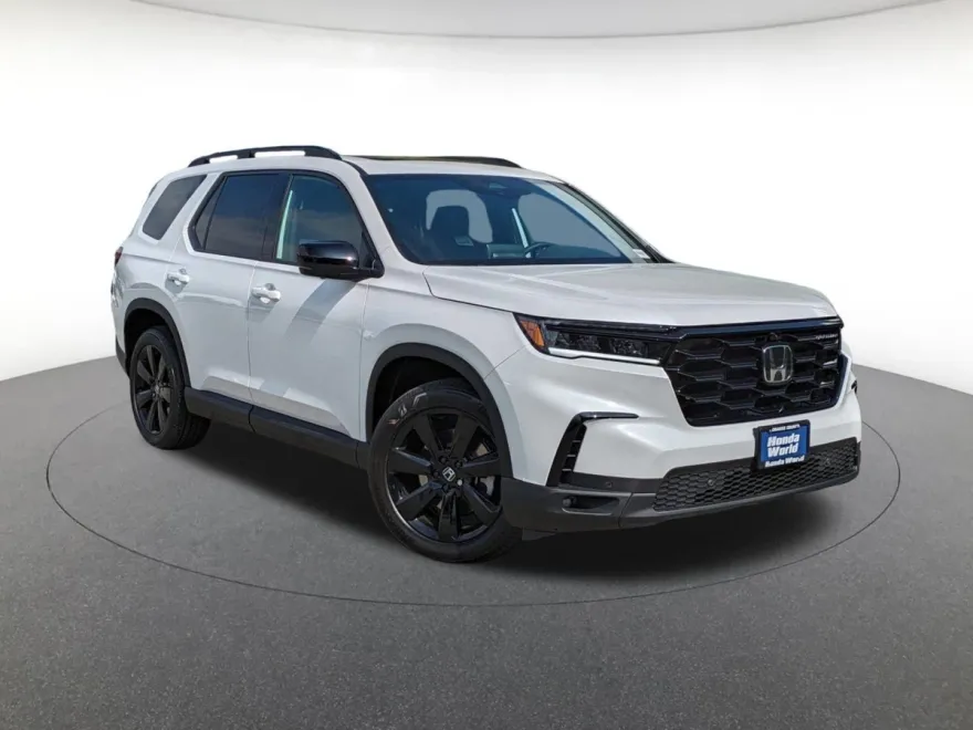 2025 Honda Pilot Black Edition photo 1