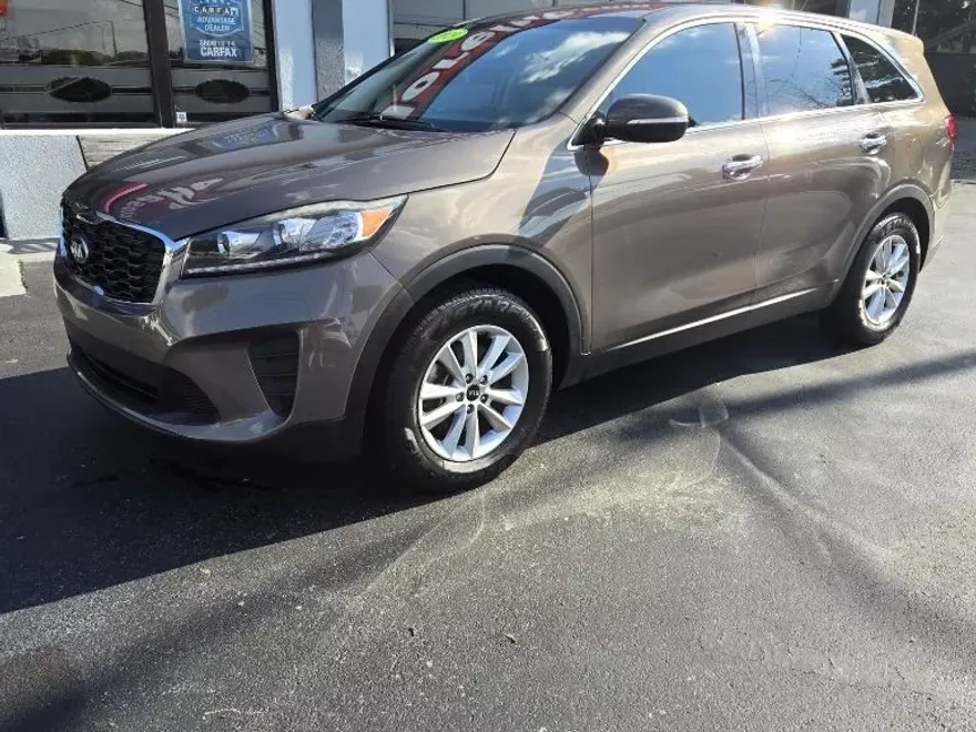 2019 Kia Sorento LX V6 photo 1
