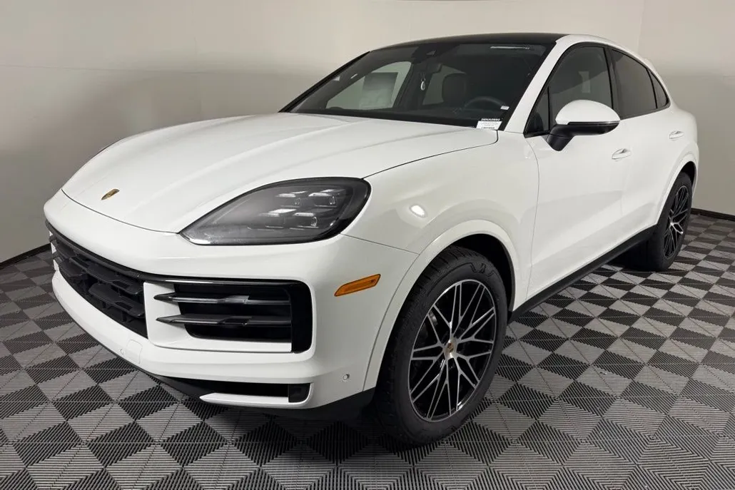 2026 Porsche Cayenne S Coupe photo 1