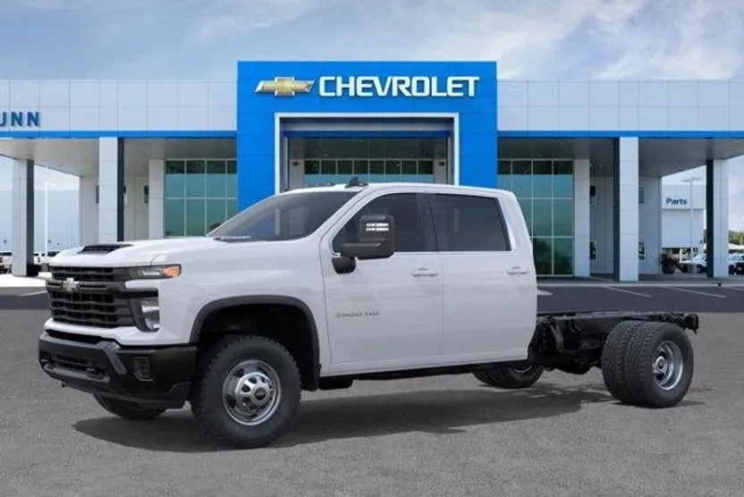 2025 Chevrolet Silverado 3500HD Work Truck photo 1
