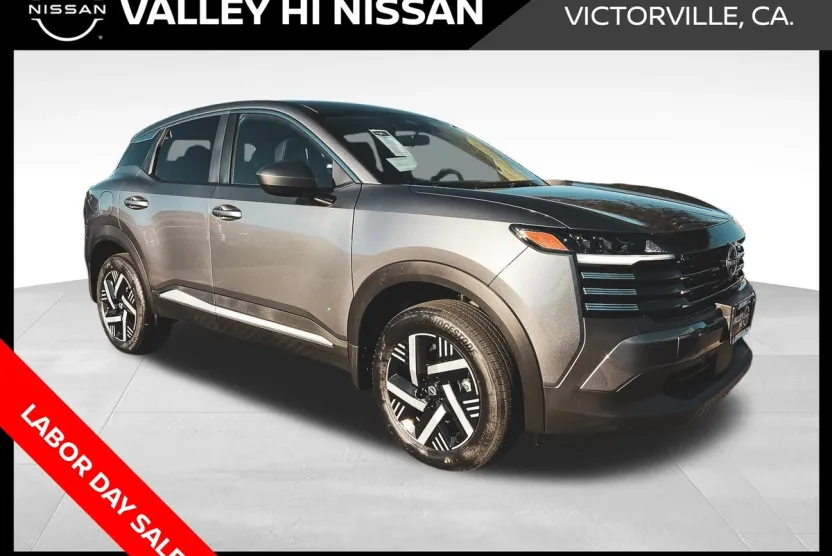 2025 Nissan Kicks SV photo 1