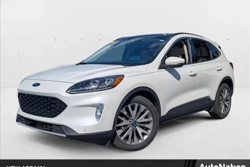 2020 Ford Escape Titanium Hybrid photo 1
