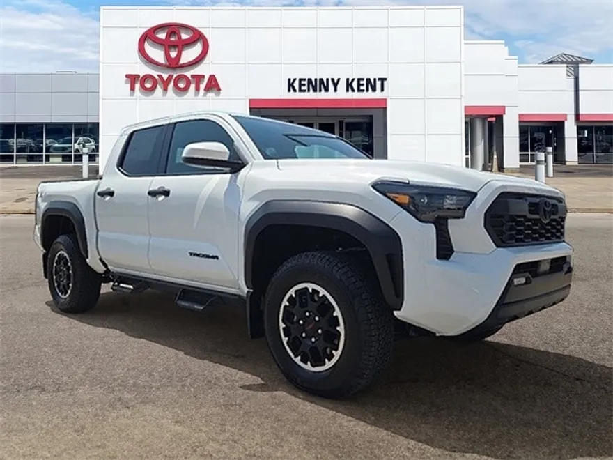 2025 Toyota Tacoma TRD photo 1