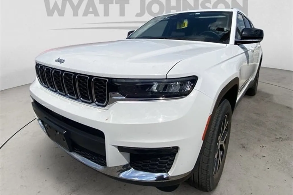 2023 Jeep Grand Cherokee Limited photo 1