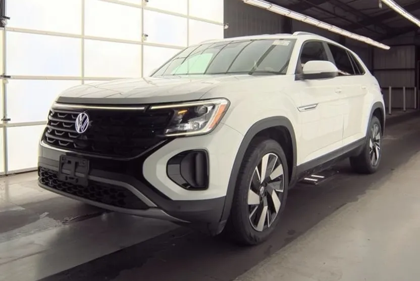 2024 Volkswagen Atlas Cross Sport SE Technology photo 1