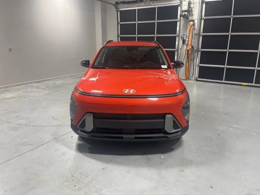 2026 Hyundai Kona SEL photo 1
