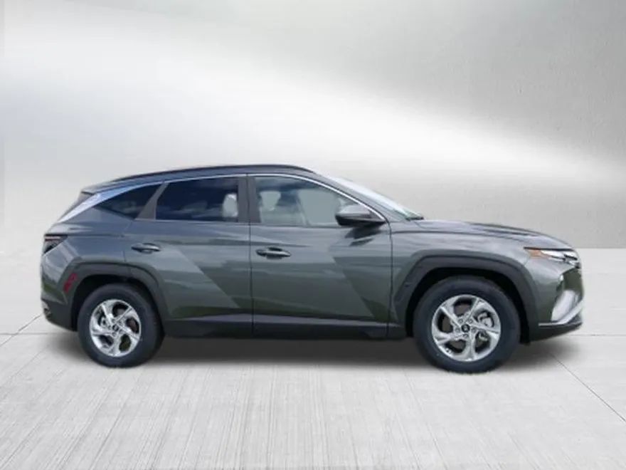 2022 Hyundai Tucson SEL photo 1