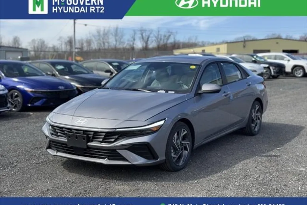 2025 Hyundai Elantra Limited photo 1