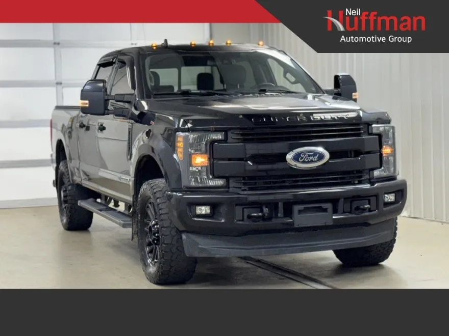 2019 Ford F-250 Lariat photo 1