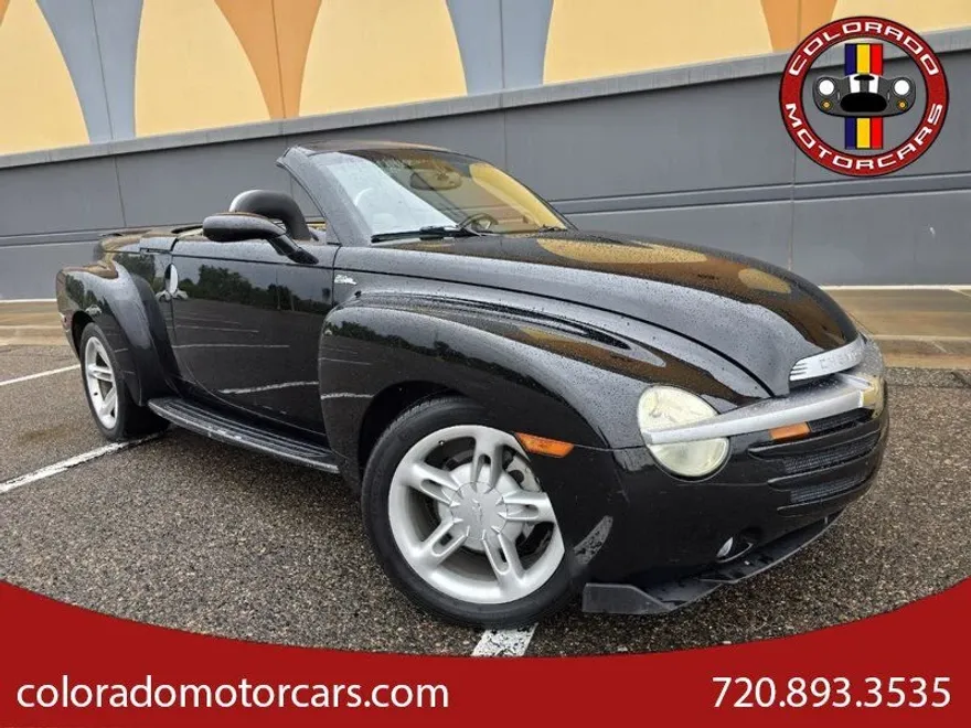 2004 Chevrolet SSR photo 1