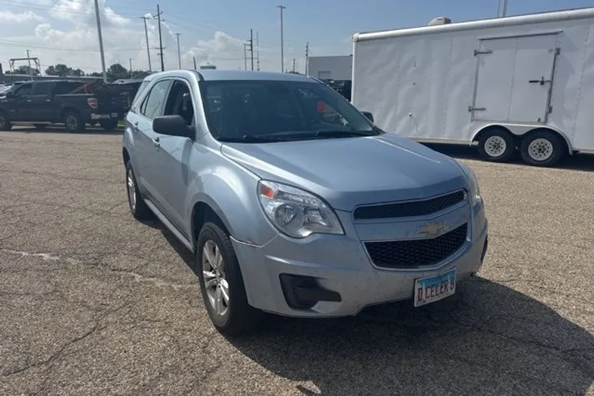 2015 Chevrolet Equinox LS photo 1
