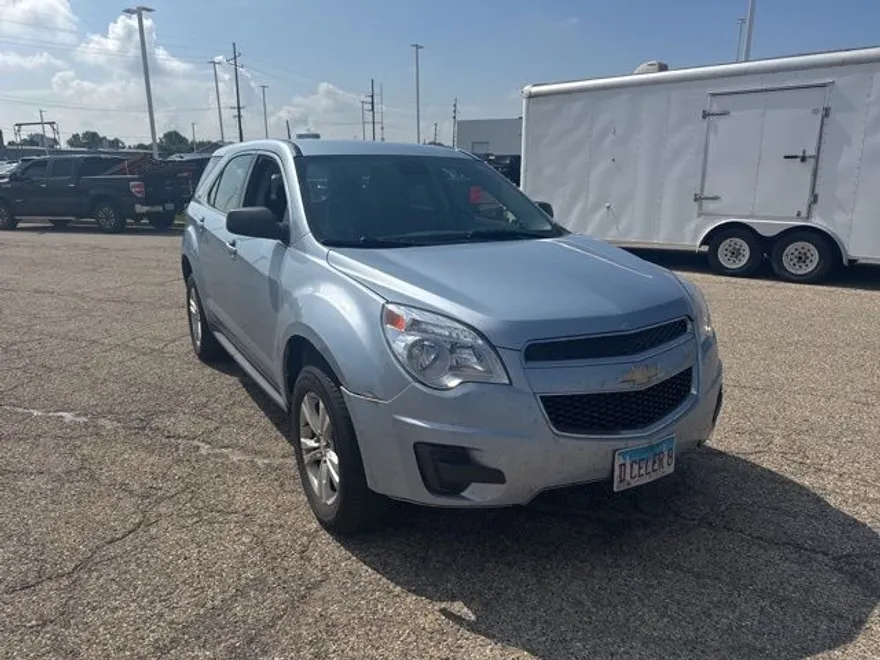 2015 Chevrolet Equinox LS photo 1