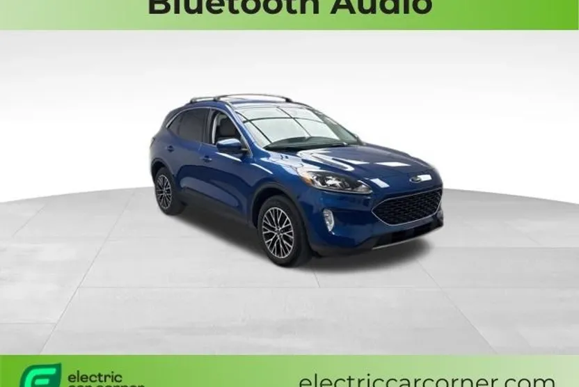 2022 Ford Escape SEL photo 1