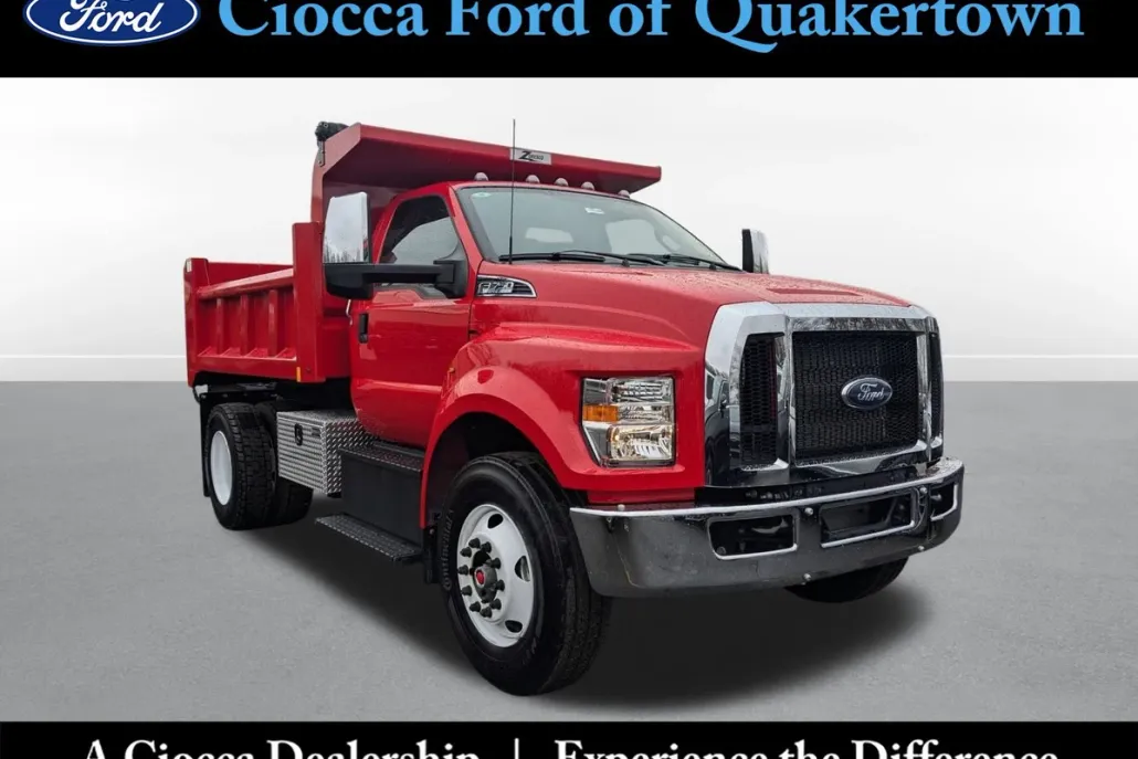 2024 Ford F-750 Regular Cab photo 1