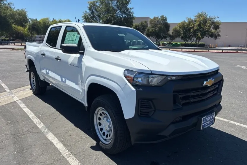 2026 Chevrolet Colorado Work Truck photo 1