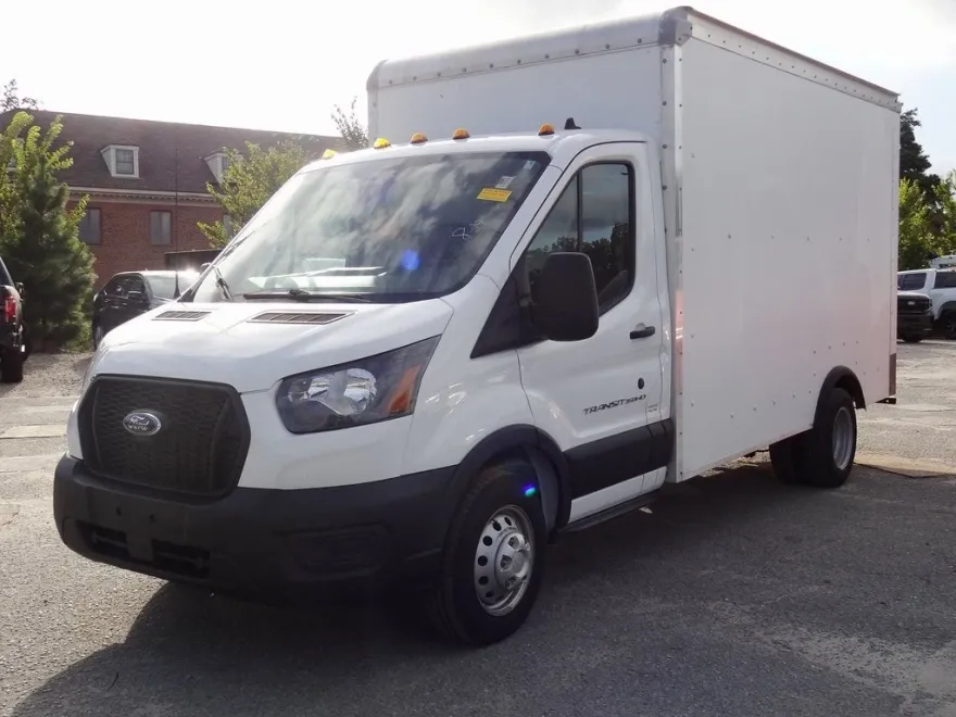 2022 Ford Transit photo 1