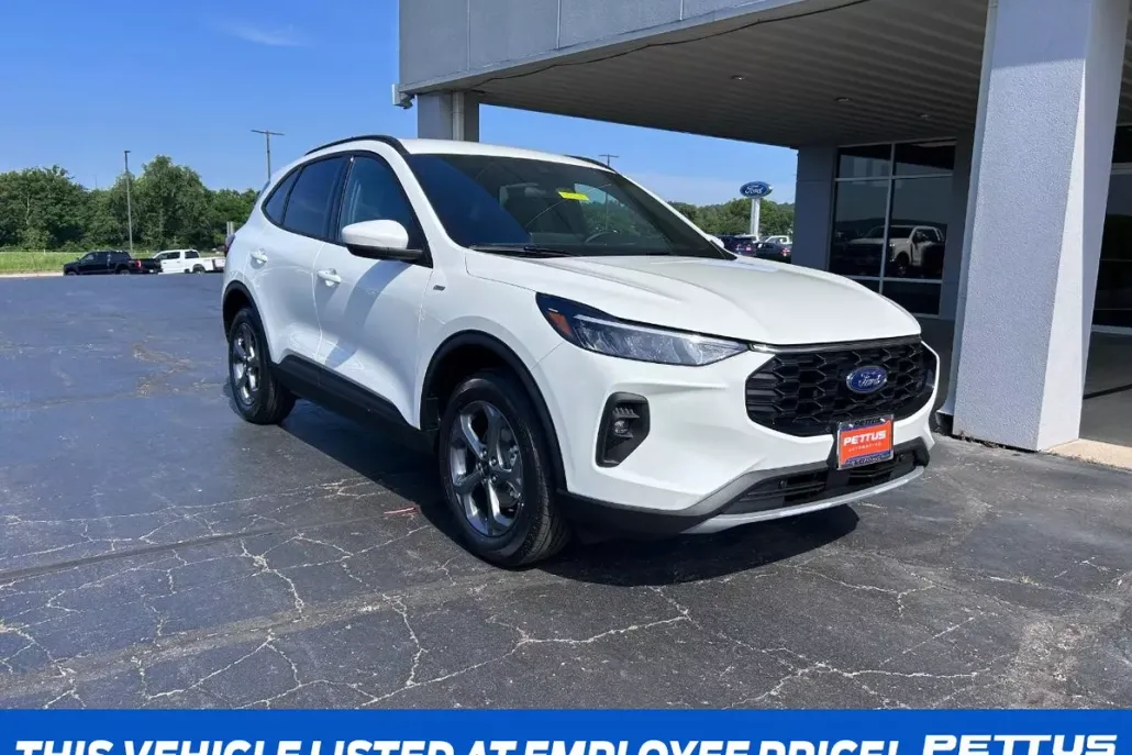 2025 Ford Escape ST-Line Select photo 1