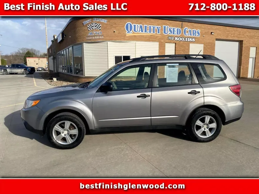 2011 Subaru Forester 2.5X Touring photo 1