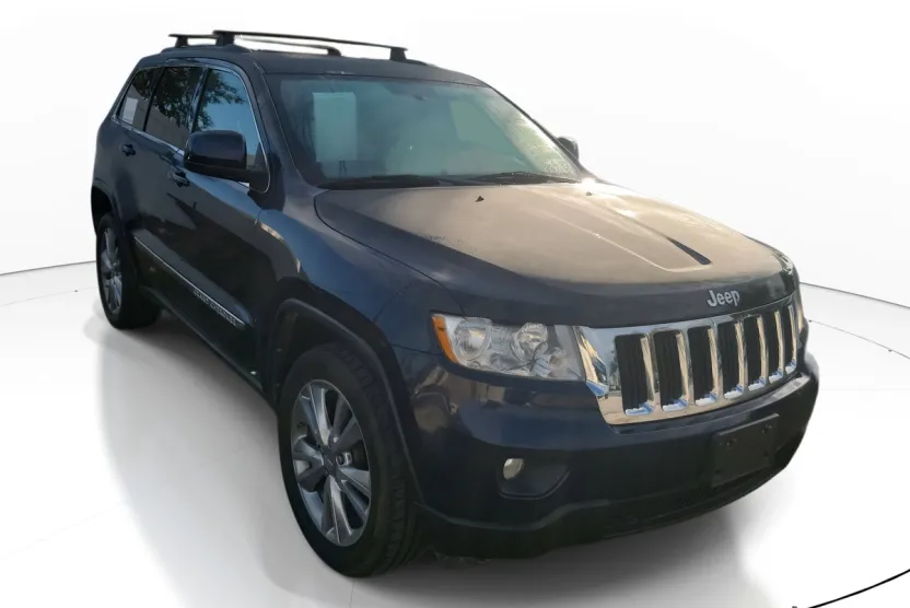 2013 Jeep Grand Cherokee Laredo photo 1