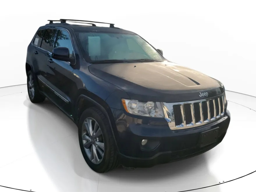 2013 Jeep Grand Cherokee Laredo photo 1
