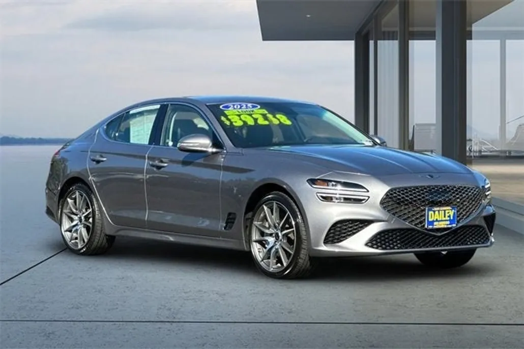 2025 Genesis G70 2.5T photo 1