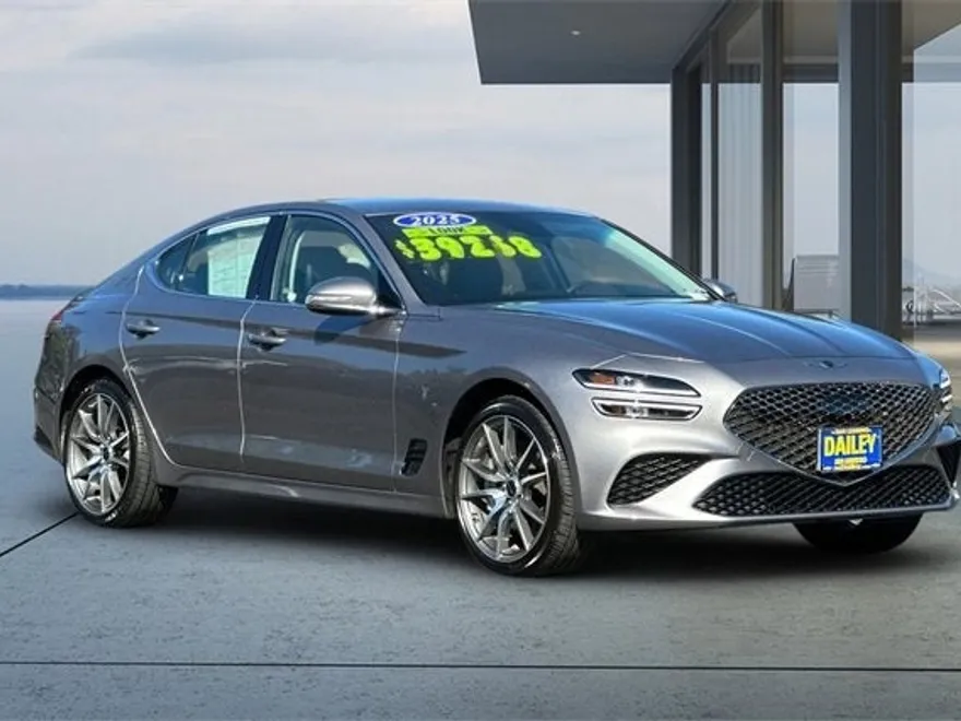 2025 Genesis G70 2.5T photo 1
