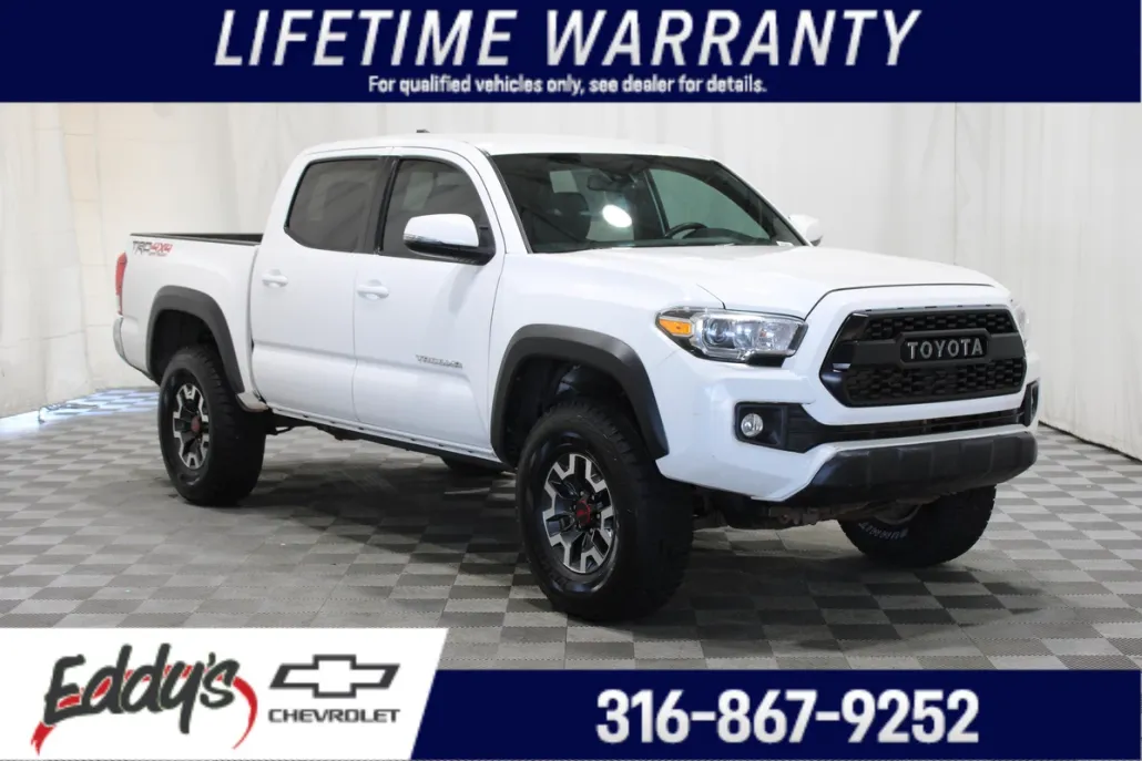 2019 Toyota Tacoma TRD Off-Road V6 photo 1