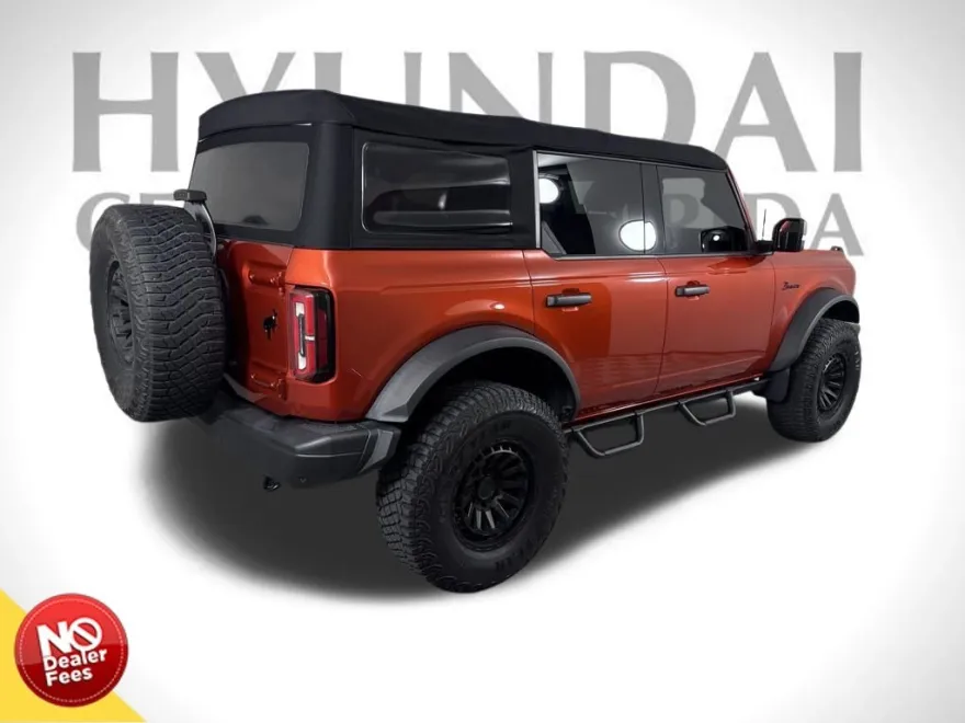 2022 Ford Bronco Badlands photo 1