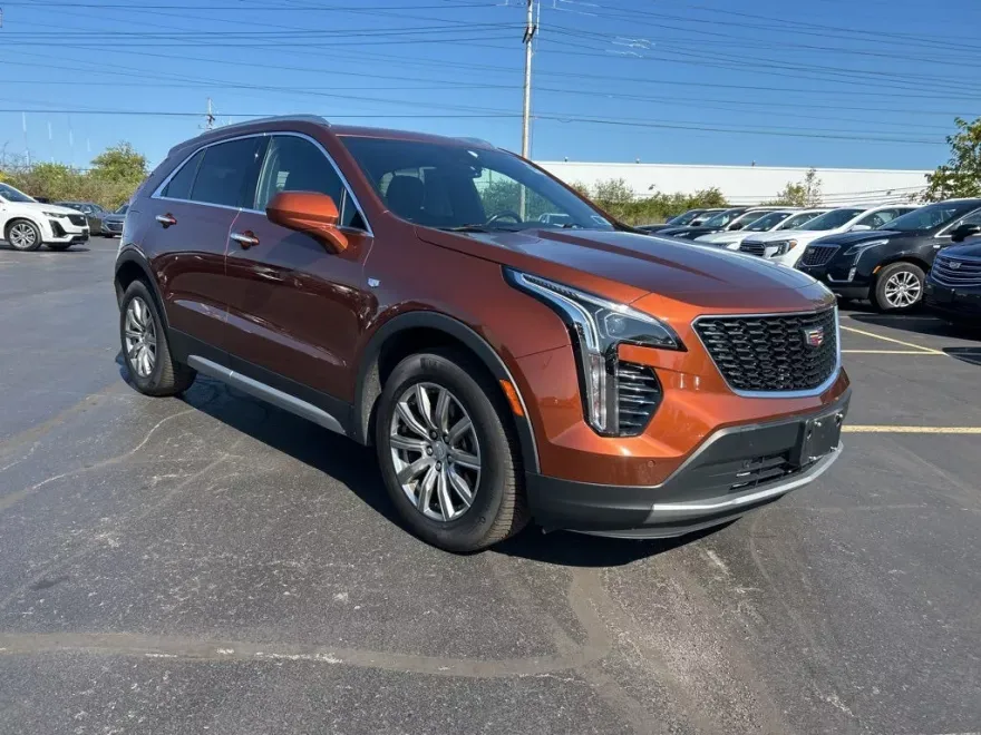 2019 Cadillac XT4 Premium Luxury photo 1