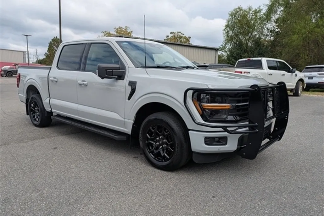 2024 Ford F-150 XLT photo 1