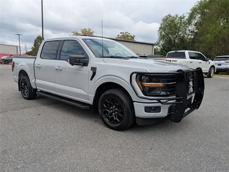 2024 Ford F-150 XLT photo 1