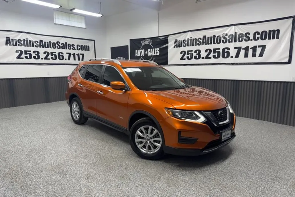 2018 Nissan Rogue Hybrid SV photo 1