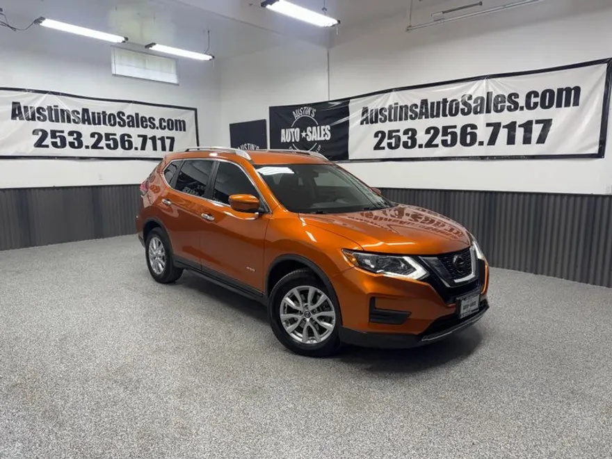 2018 Nissan Rogue Hybrid SV photo 1