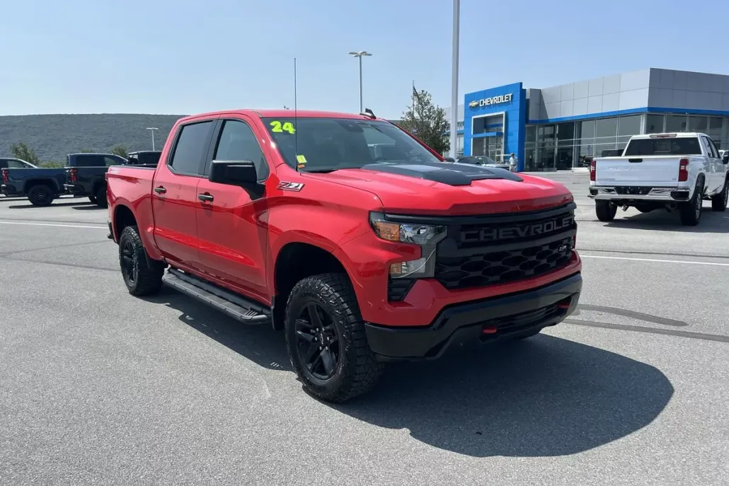 2024 Chevrolet Silverado 1500 Custom Trail Boss photo 1