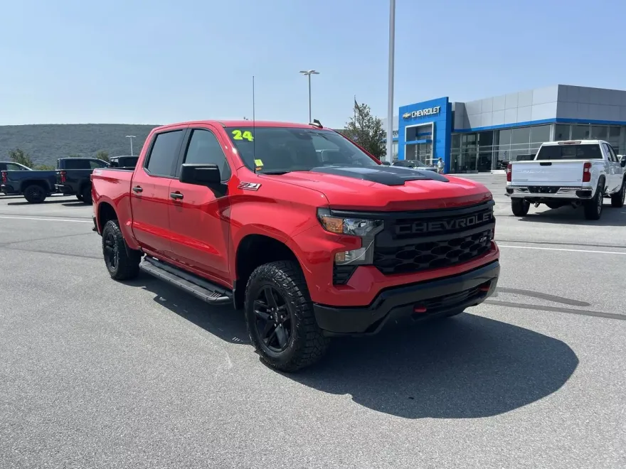 2024 Chevrolet Silverado 1500 Custom Trail Boss photo 1
