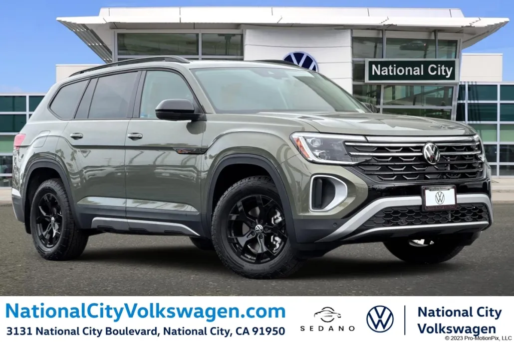 2025 Volkswagen Atlas Peak Edition SE photo 1
