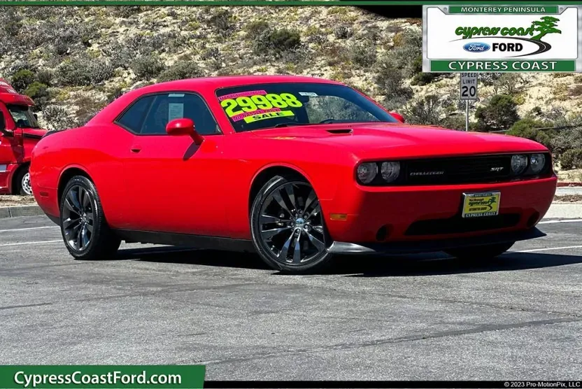 2014 Dodge Challenger SRT8 Core photo 1